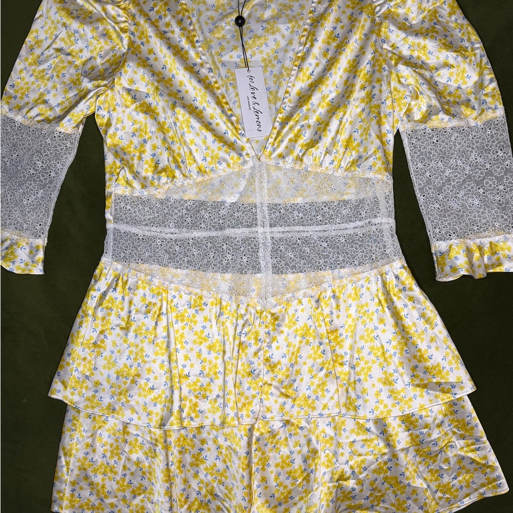 NWT For Love And Lemons White and Yellow Floral Robe Dress size Large